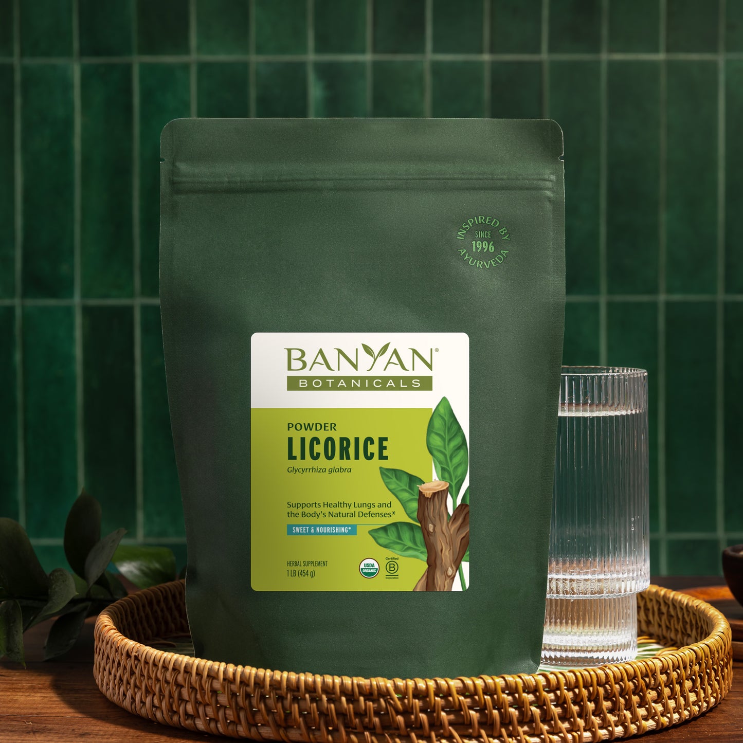 1 lb: Licorice Powder with water glass